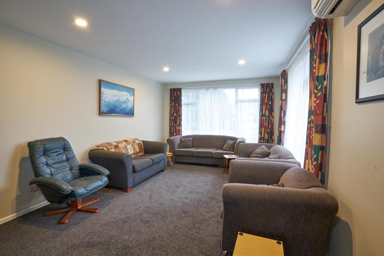 تي أناو Accommodation Fiordland -The Three Bedroom House At 226A Milford Road المظهر الخارجي الصورة